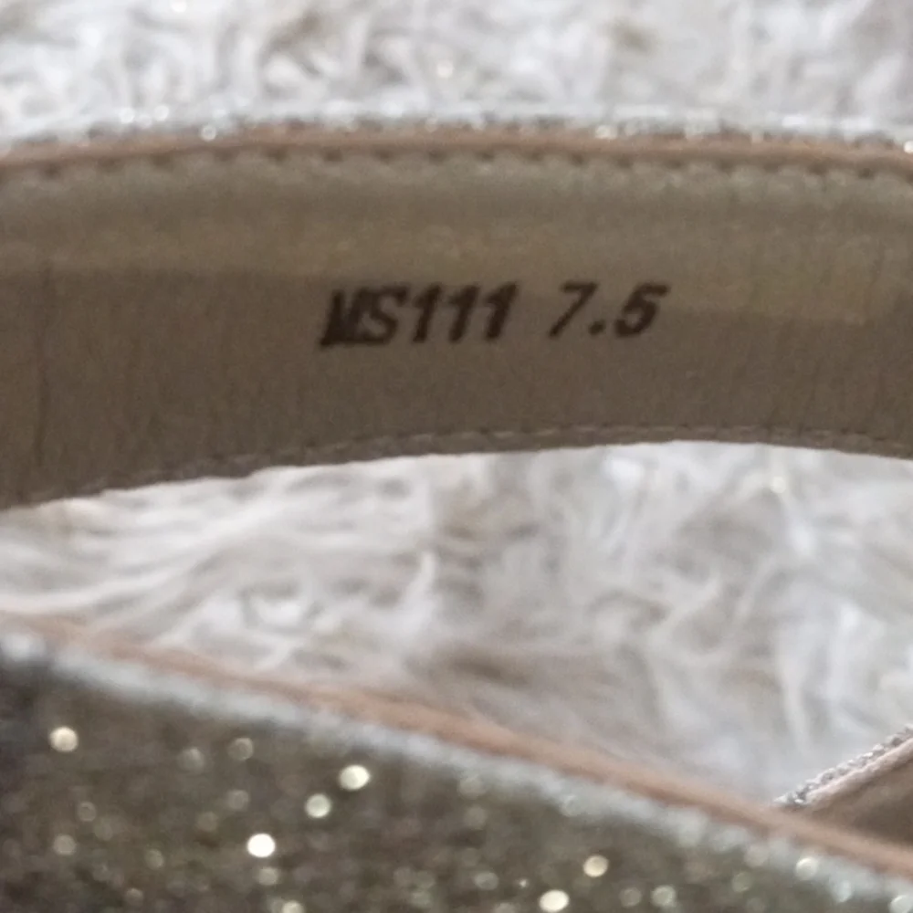 D i d i f u stiletto heels